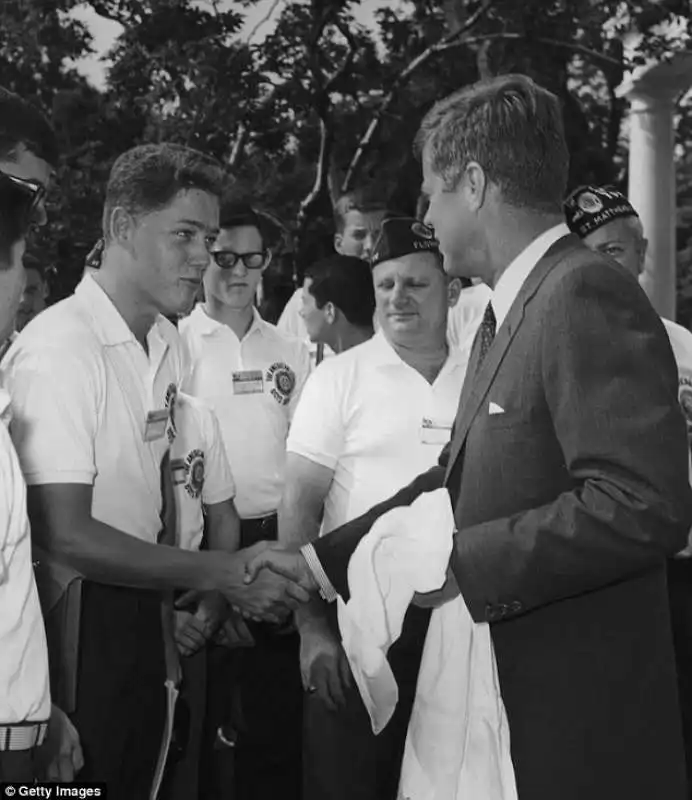 bill clinton incontra john kennedy