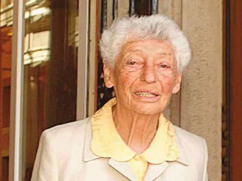 CLARA AGNELLI