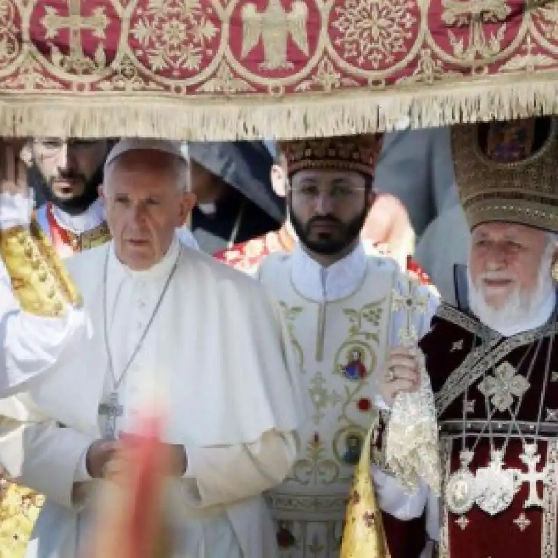 PAPA BERGOGLIO IN ARMENIA 