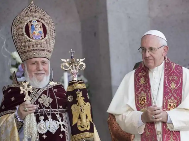 PAPA BERGOGLIO IN ARMENIA