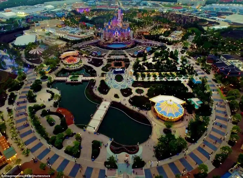 shanghai disneyland resort 12