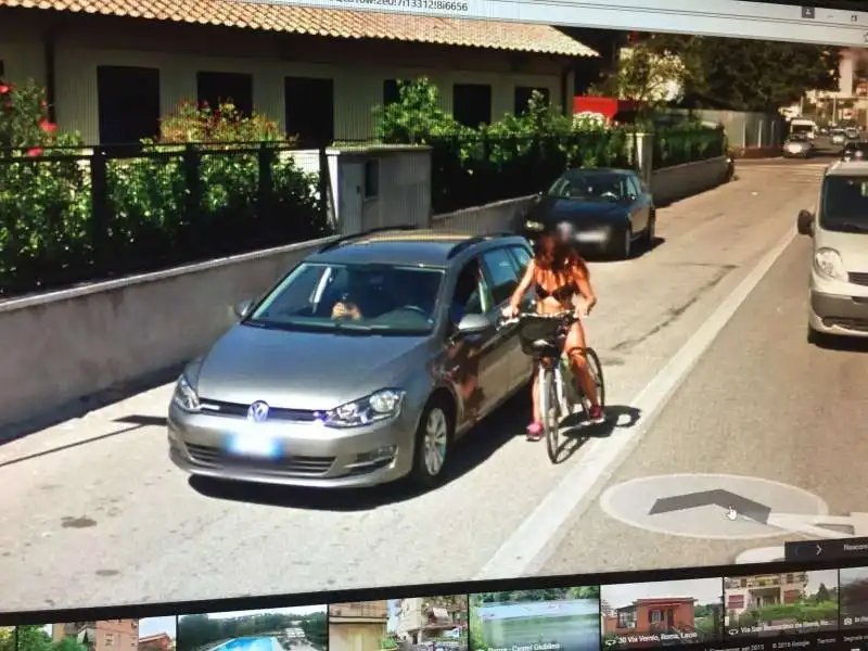 susanna dalla google car immortalata su google maps   