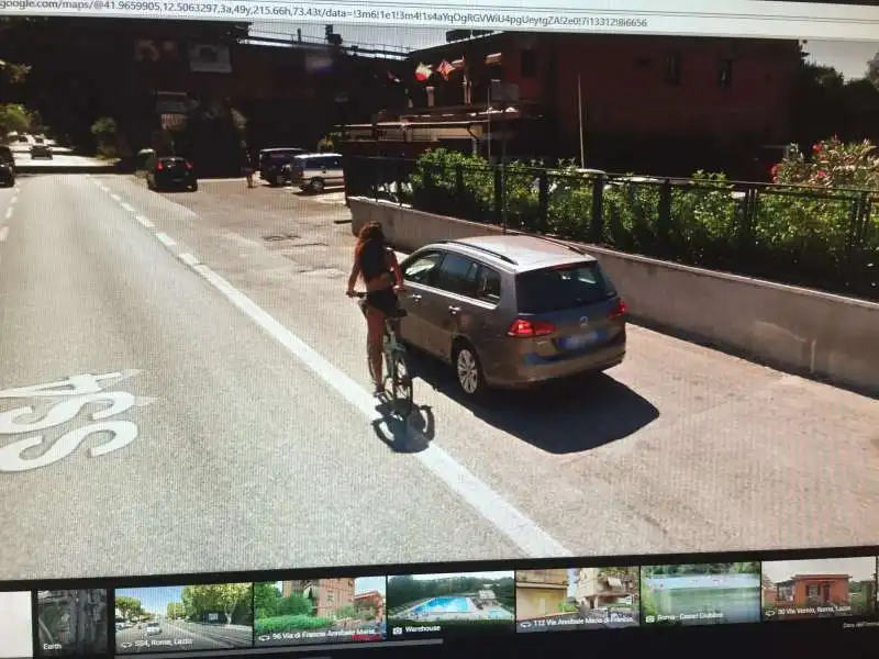 susanna dalla google car immortalata su google maps 