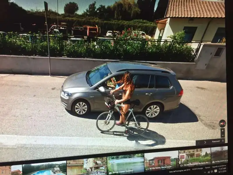 susanna dalla google car immortalata su google maps