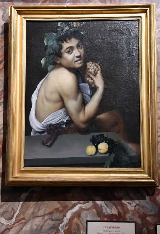 autoritratto in veste di bacco  opera del caravaggio