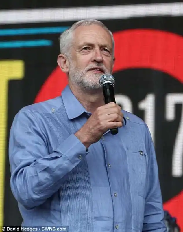 corbyn a glastonbury 2017 15