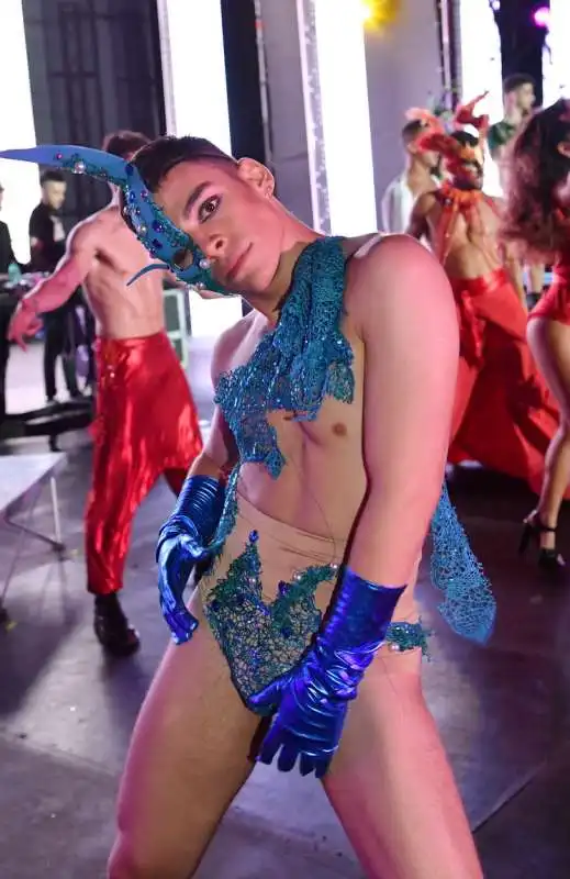 corpo di ballo del gay village (6)