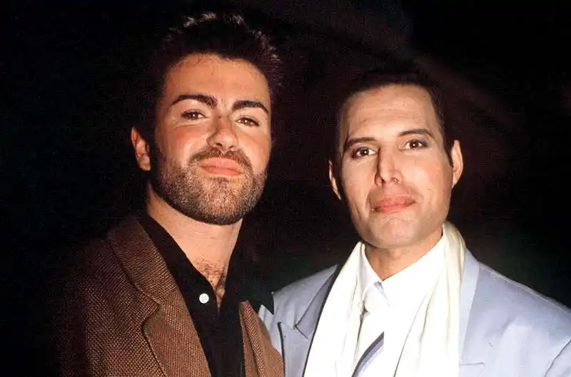 GEORGE MICHAEL E FREDDIE MERCURY