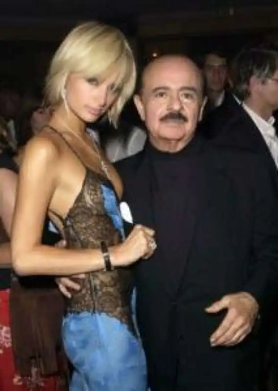 khashoggi e paris hilton