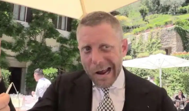 LAPO ELKANN