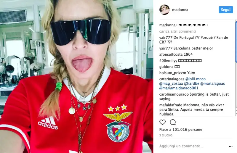 MADONNA SU INSTAGRAM CON MAGLIA DEL BENFICA