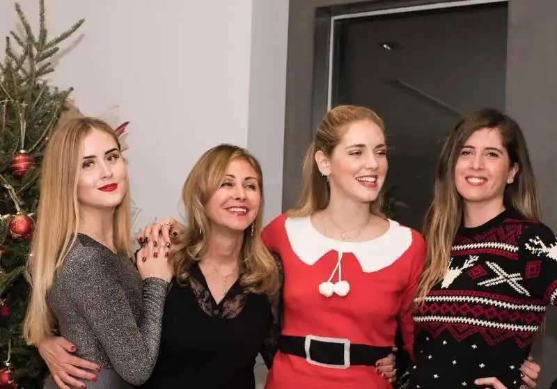 marina di  guardo   con le figlie chiara e valentina ferragni 