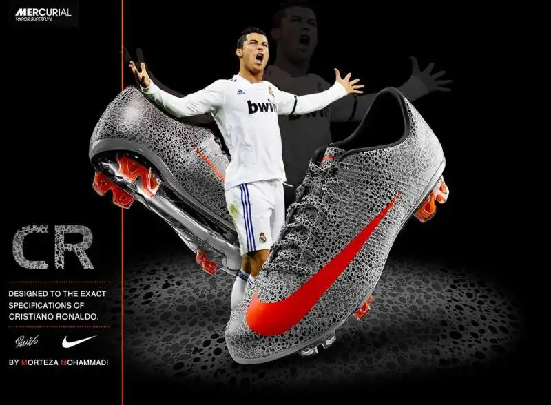 NIKE RONALDO