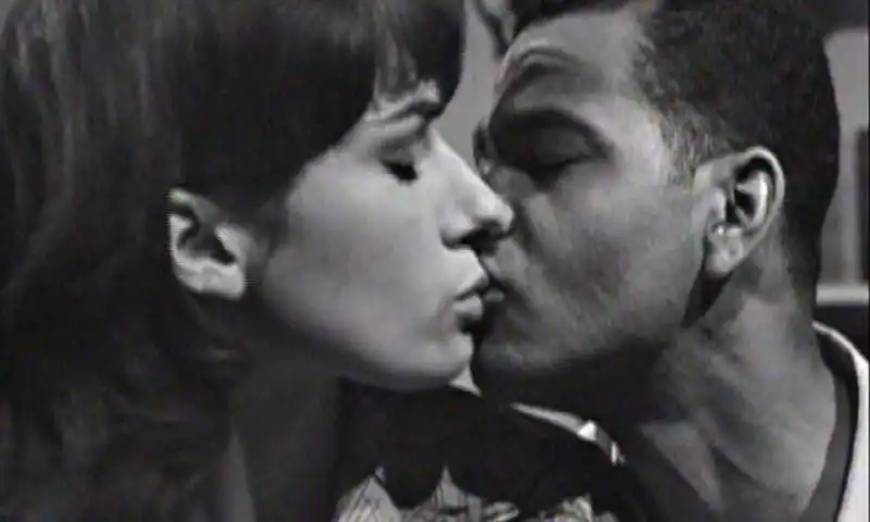 primo bacio interraziale 1962