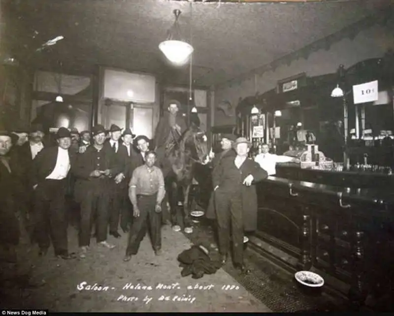 saloon in helena 1890