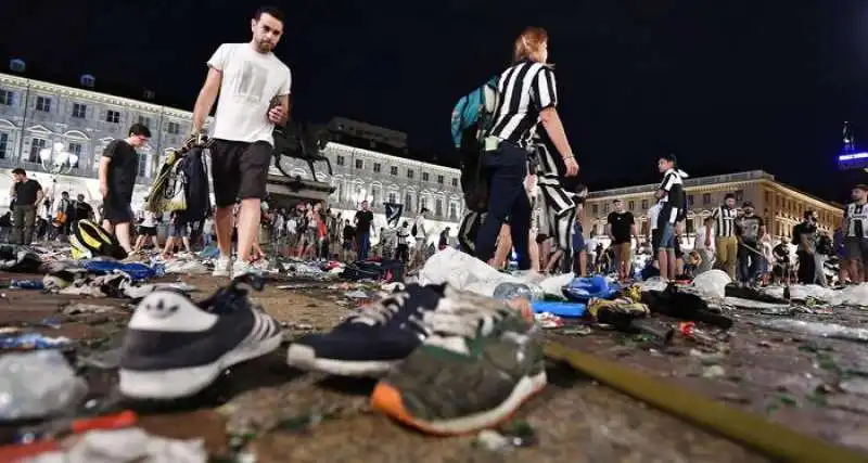 scene di panico a torino