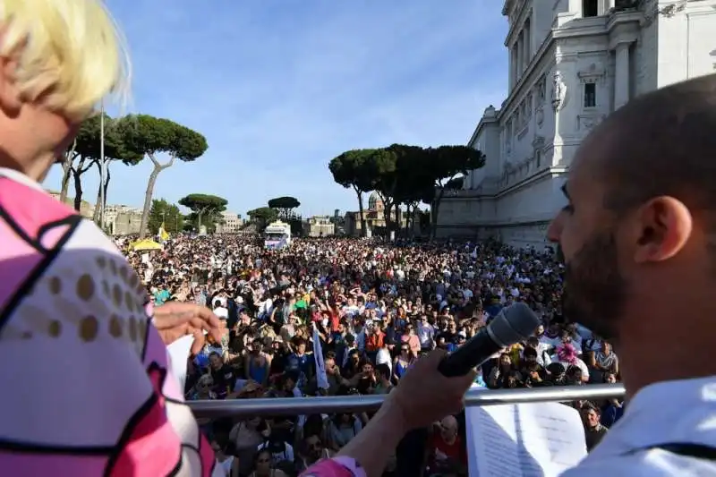 sebastiano secci  chiude il corteo del gay pride