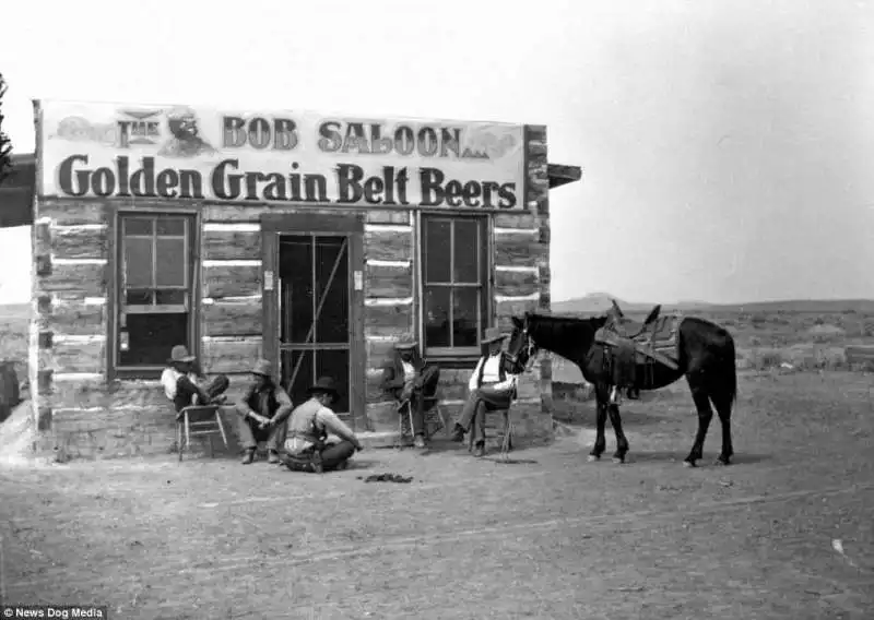 the bob saloon in montana 1880