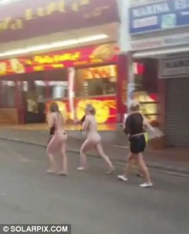 turiste nude a magaluf