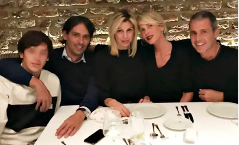 alessia marcuzzi con l'ex simone inzaghi e la nuova moglie gaia lucariello