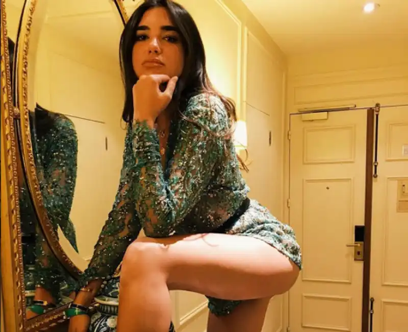 dua lipa 8