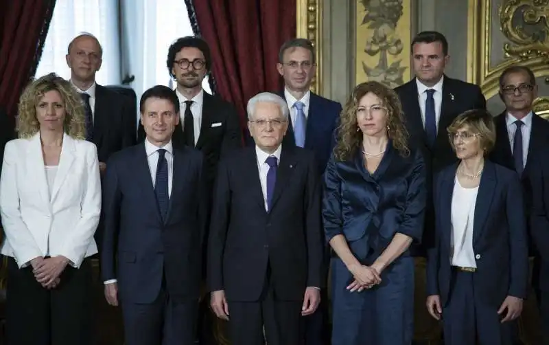 il governo conte  con mattarella