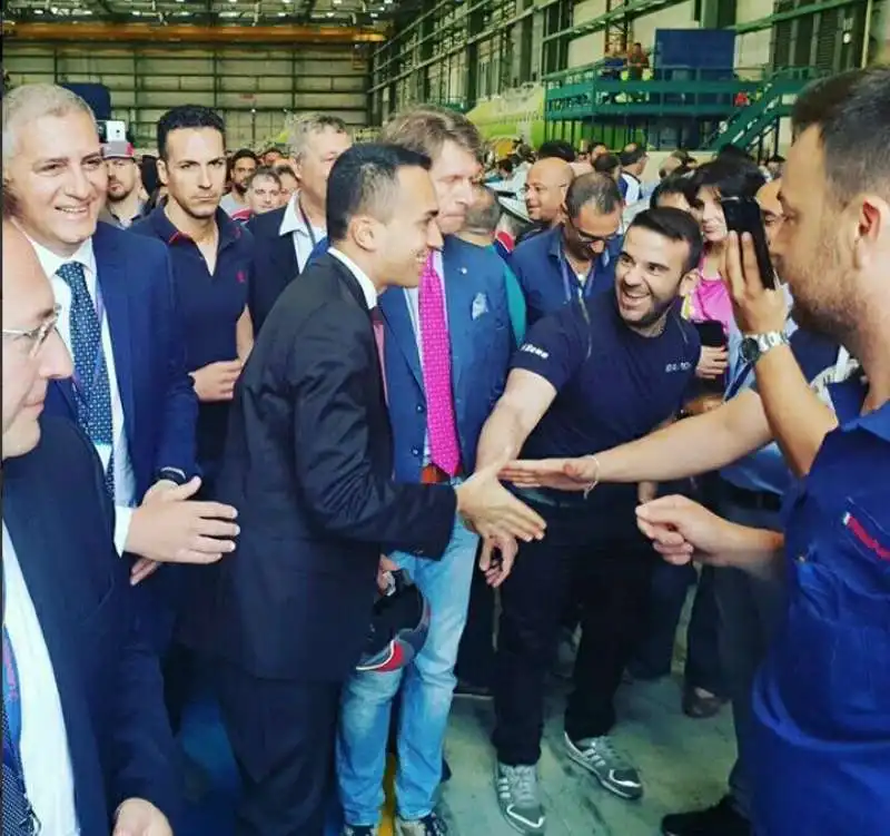 luigi di maio con profumo e de gennaro alla leonardo di pomigliano  