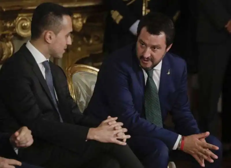 luigi di maio e matteo salvini. 4