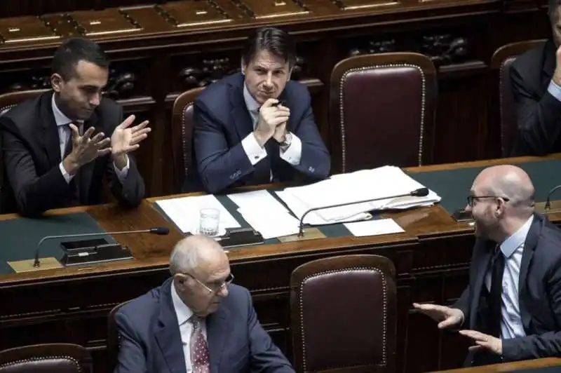 luigi di maio, giuseppe conte, lorenzo fontana e paolo savona