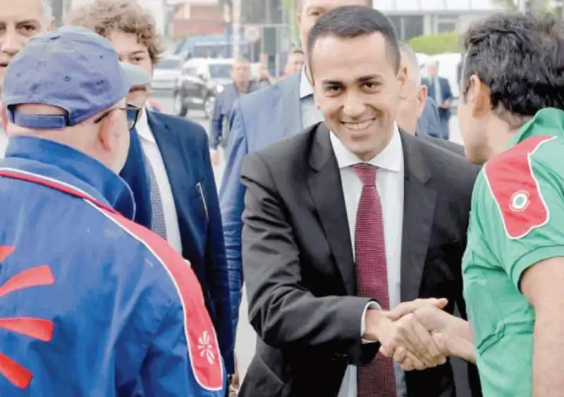 LUIGI DI MAIO TRA I SUOI FAN