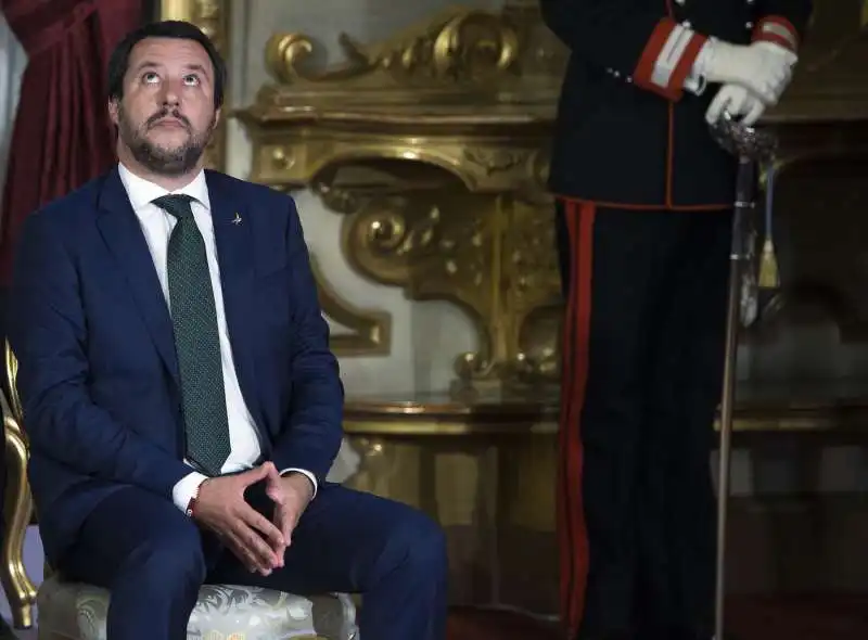 matteo salvini giura da ministro