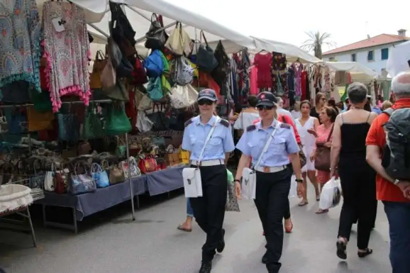 mercato forte dei marmi