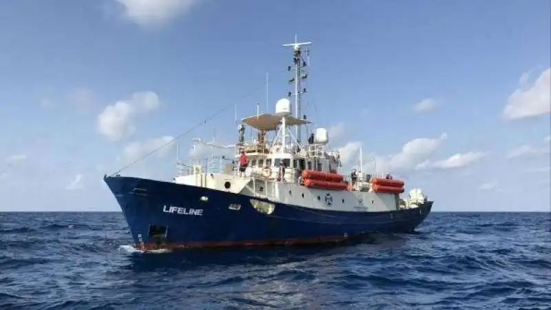 NAVE LIFELINE ONG TEDESCA