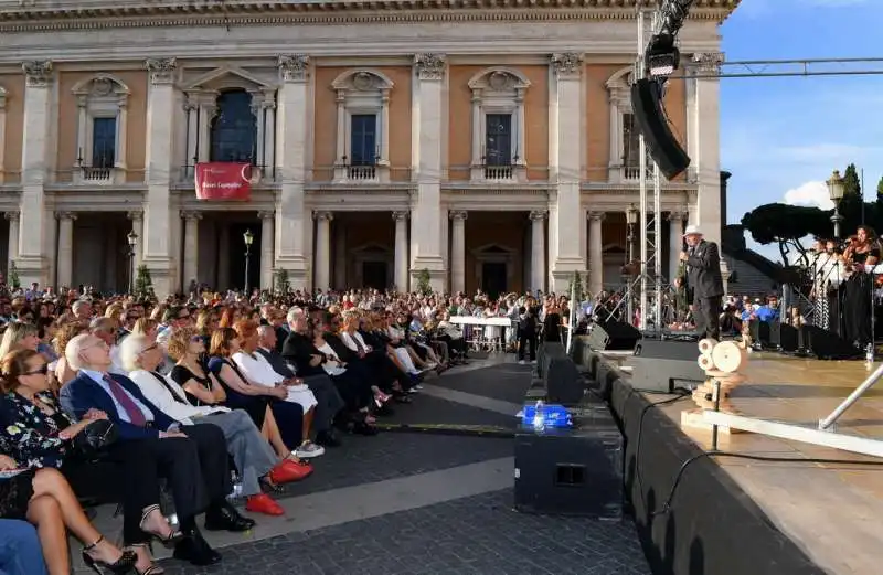 pubblico al concerto di edoardo vianello (1)