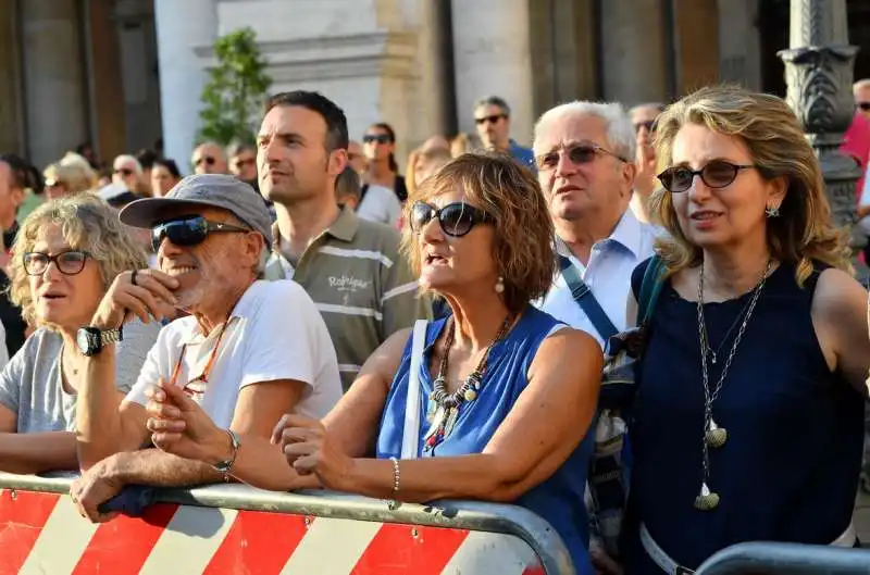 pubblico al concerto di edoardo vianello (3)