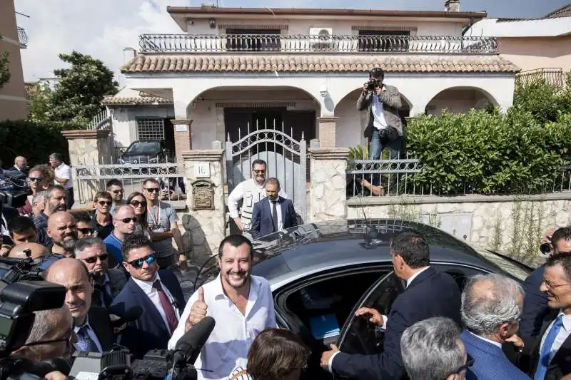 SALVINI E ZINGARETTI NELLA VILLA SEQUESTRATA AI CASAMONICA 5