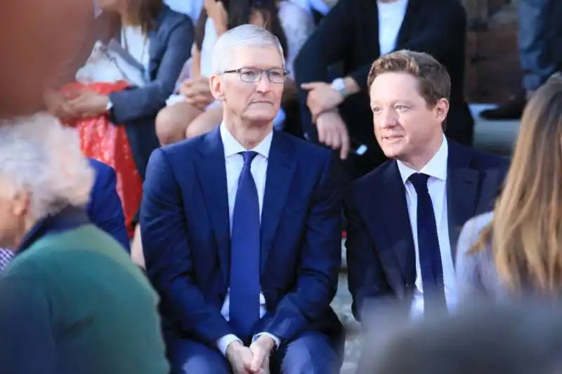 tim cook e andrea ceccherini a pitti uomo 2018  1