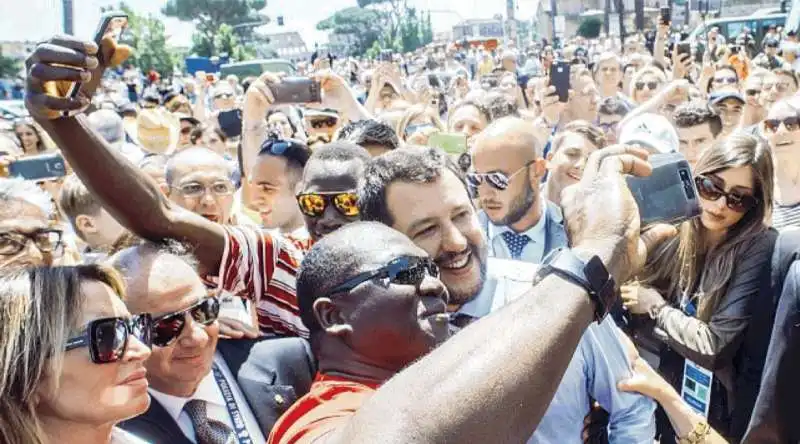 UN SELFIE CON SALVINI