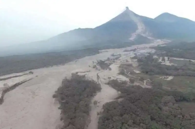 vulcano de fuego guatemala 5