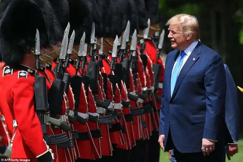 donald trump a buckingham palace