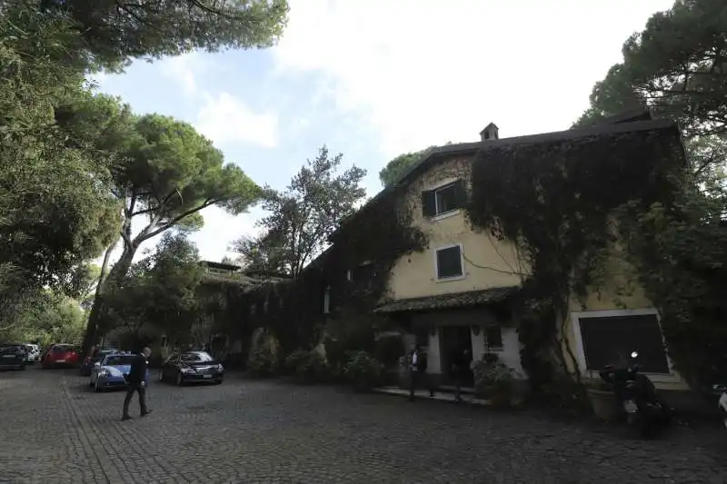 franco zeffirelli nella sua casa museo sull'appia antica 22