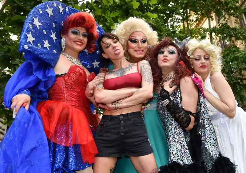 gay pride 2019   asia argento    