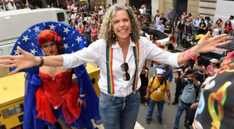 gay pride 2019   monica cirinna