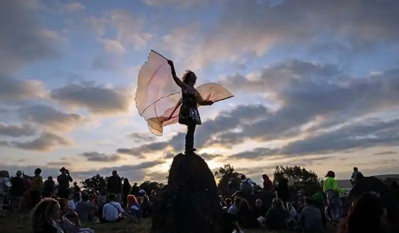 glastonbury festival 25