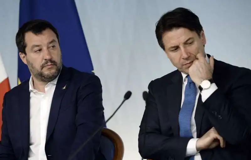 matteo salvini e giuseppe conte   approvazione decreto sicurezza bis 1