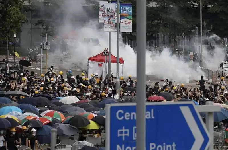 proteste a hong kong per la legge sull'estradizione in cina 17