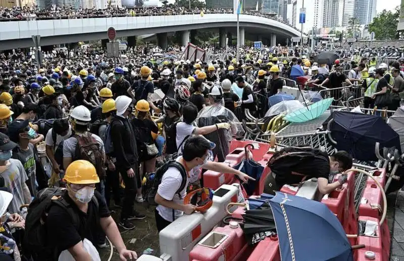 proteste a hong kong per la legge sull'estradizione in cina 25