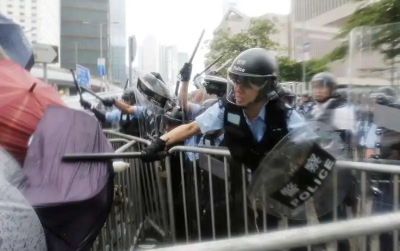 proteste a hong kong per la legge sull'estradizione in cina 32