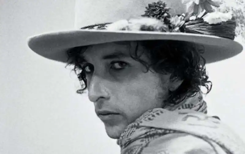 rolling thunder revue a bob dylan story by martin scorsese 13