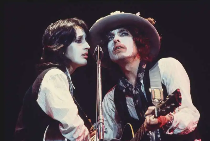 rolling thunder revue a bob dylan story by martin scorsese 15